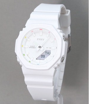 Casio G-Shock Analog-Digital "ITZY" Collaboration Model GMA-P2100IT-7AJR