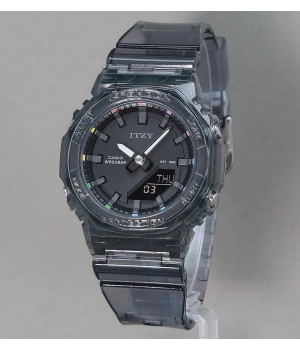 Casio G-Shock Analog-Digital "ITZY" Collaboration Model GMA-P2100ZY-1AJR