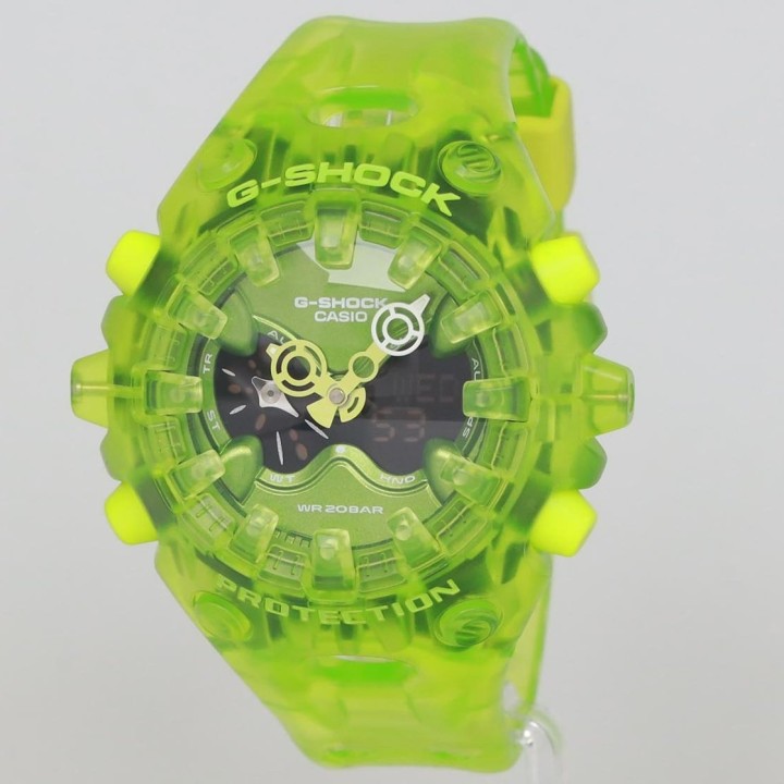 Casio G-Shock Analog-Digital GA-V01SKE-3AJF