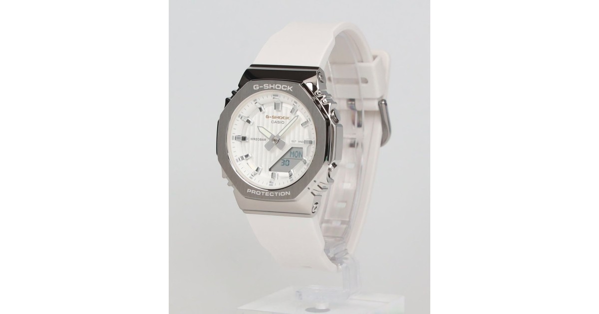 Casio G-Shock Analog-Digital Women PRECIOUS HEART SELECTION 2025