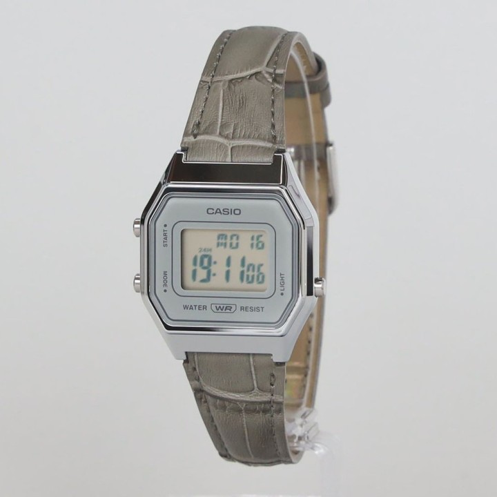 Casio Classic LA680WEL-8A2JF